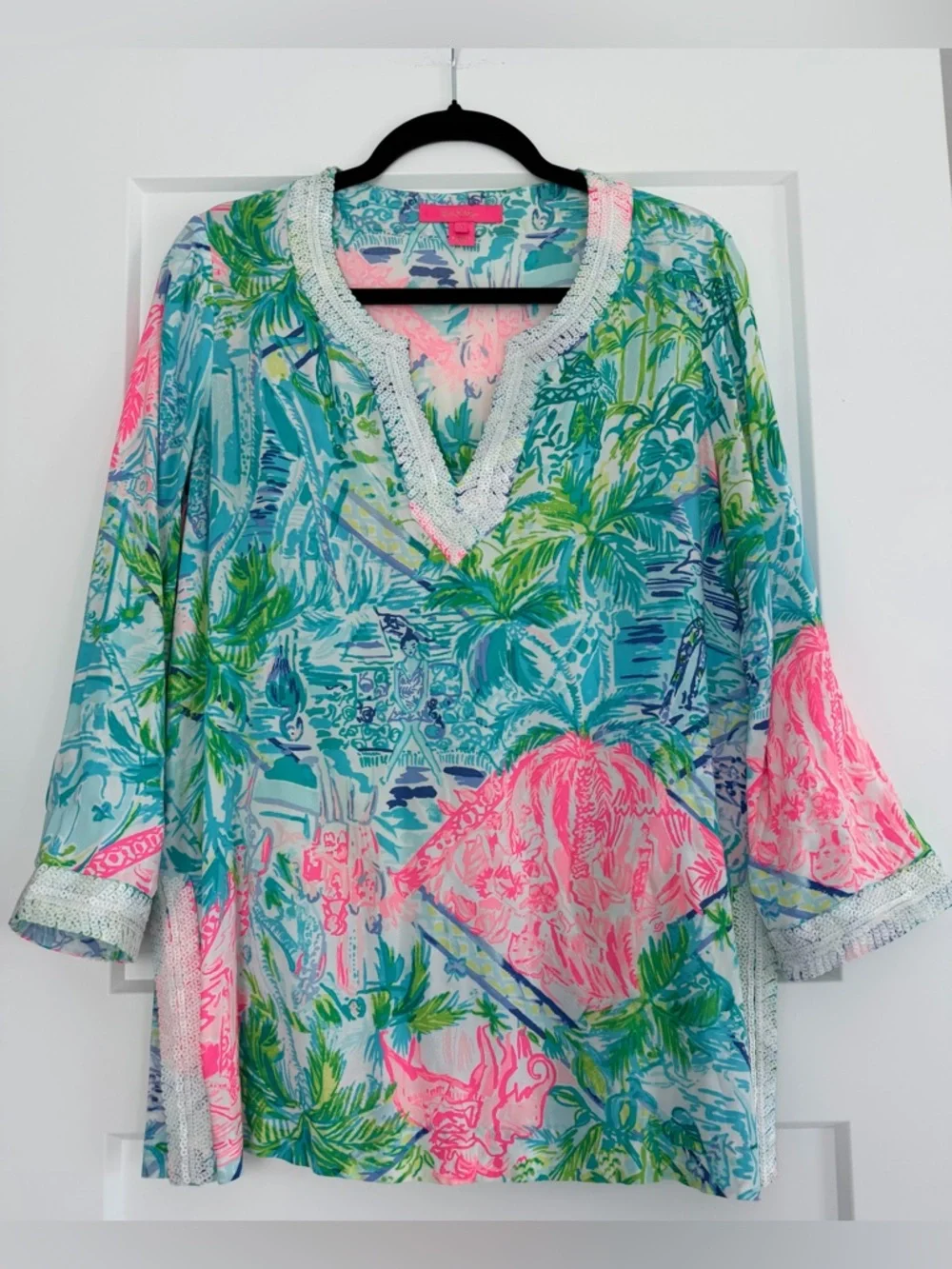 Lilly Pulitzer Renato Bohemian Queen Tunic with Sequin Embellishments, Small - Picture 3 of 15